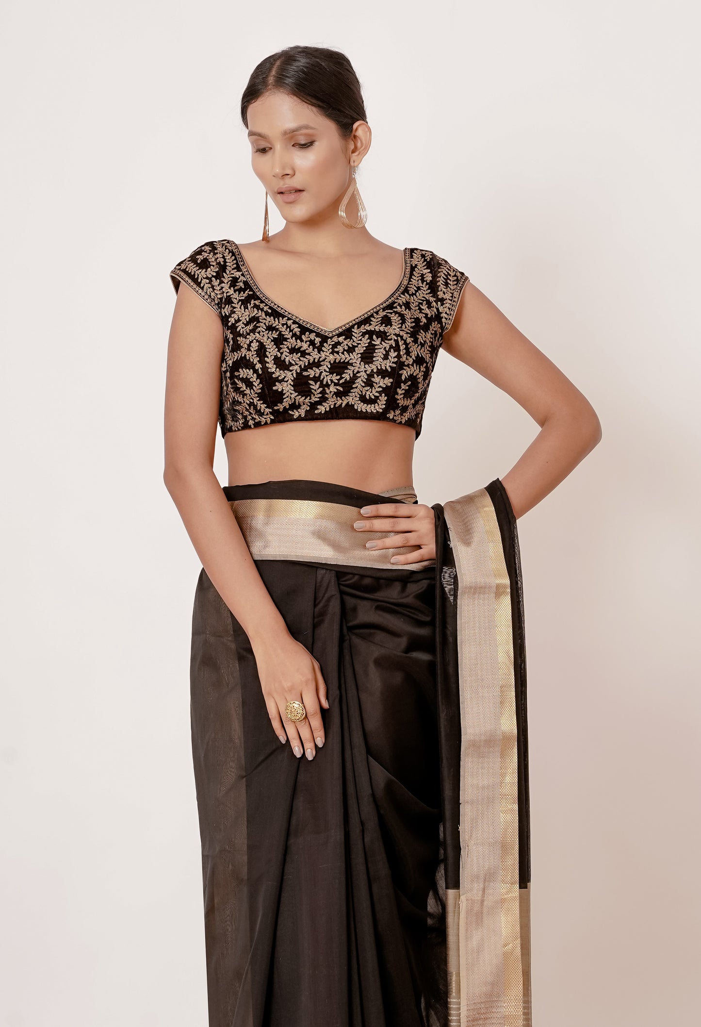 Black Maheshwari Silk Saree with Black Blouse