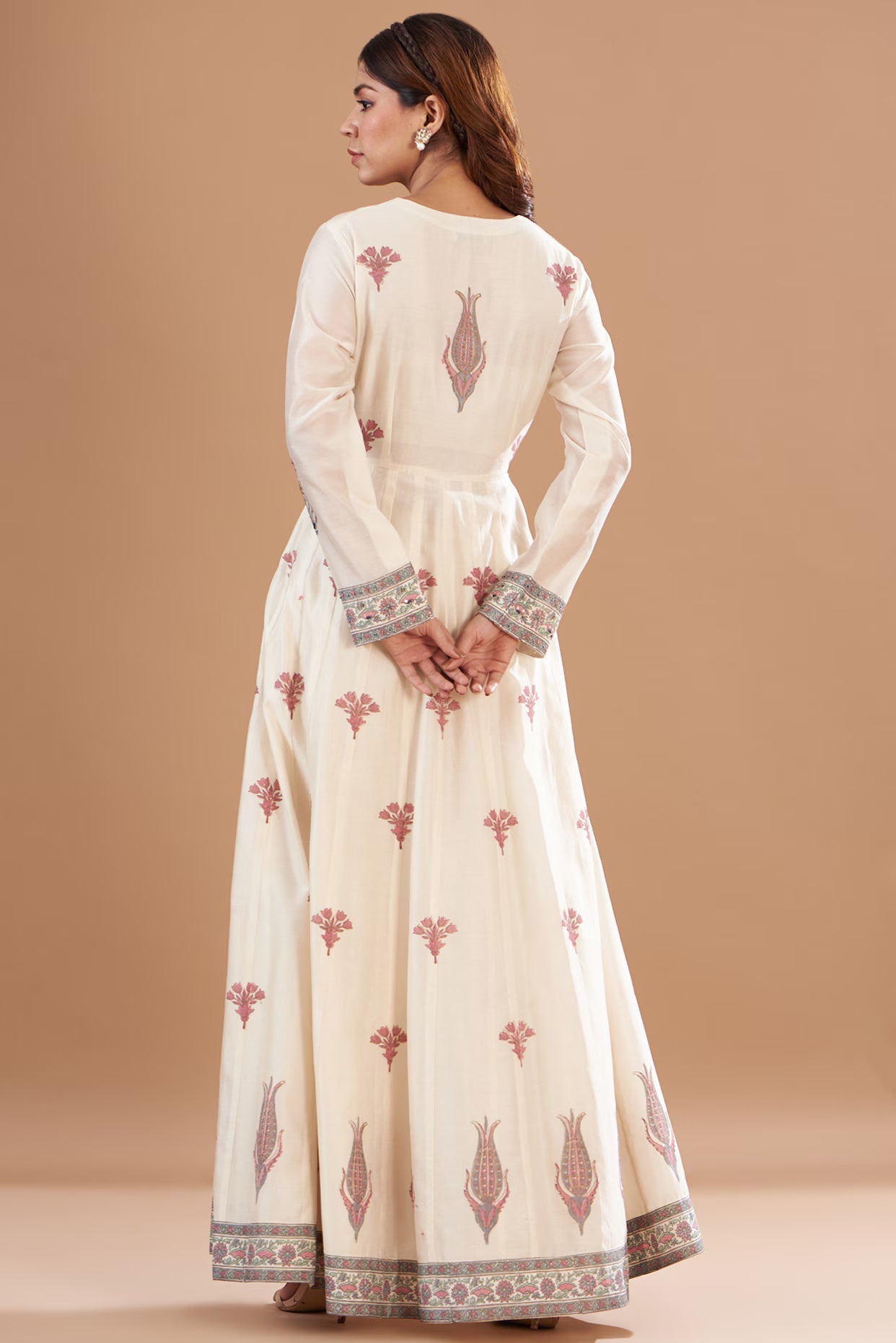 Ivory Chanderi Embroidered & Printed Kurta