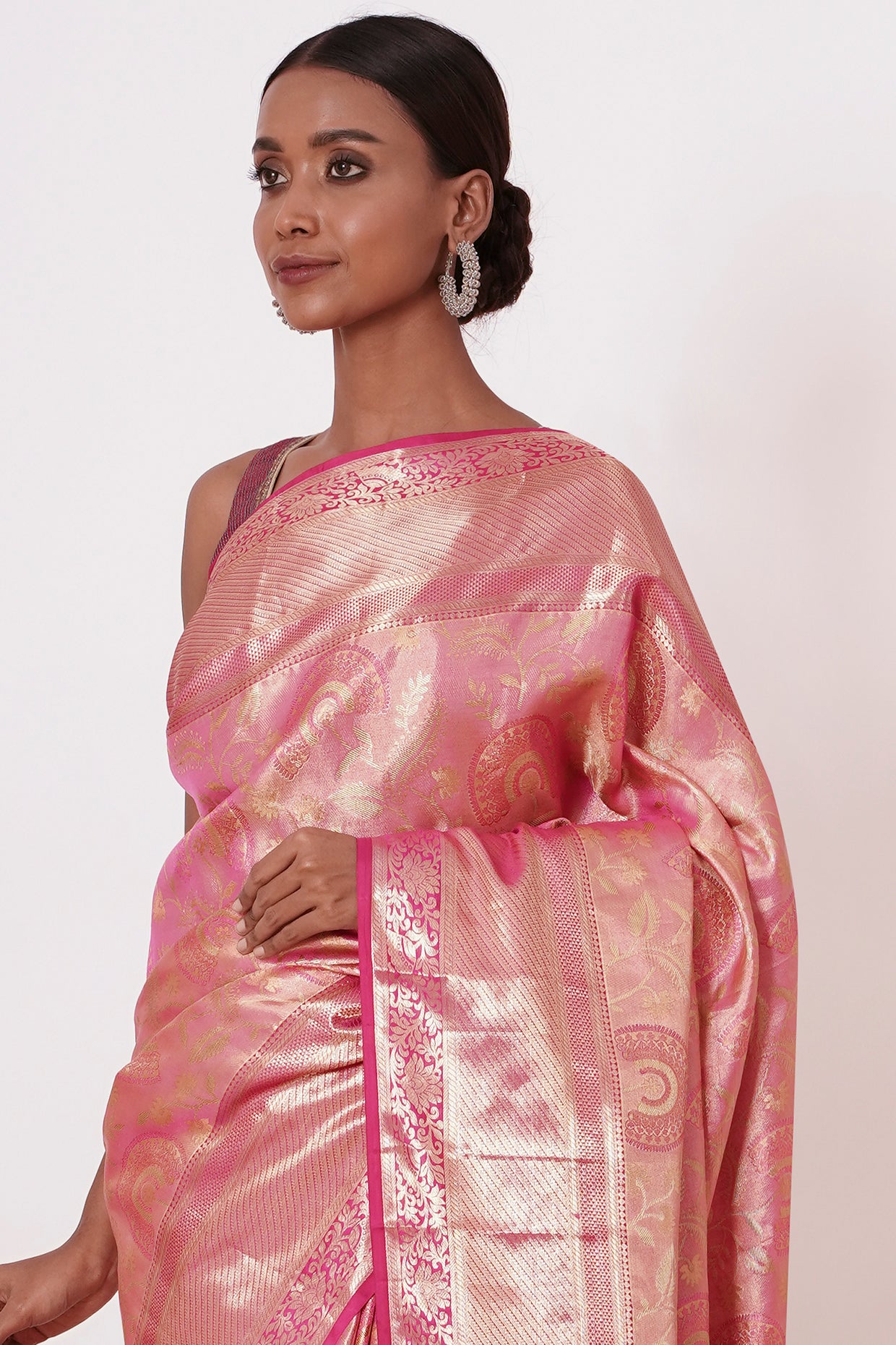 Onion Pink Dharmavaram Silk Saree