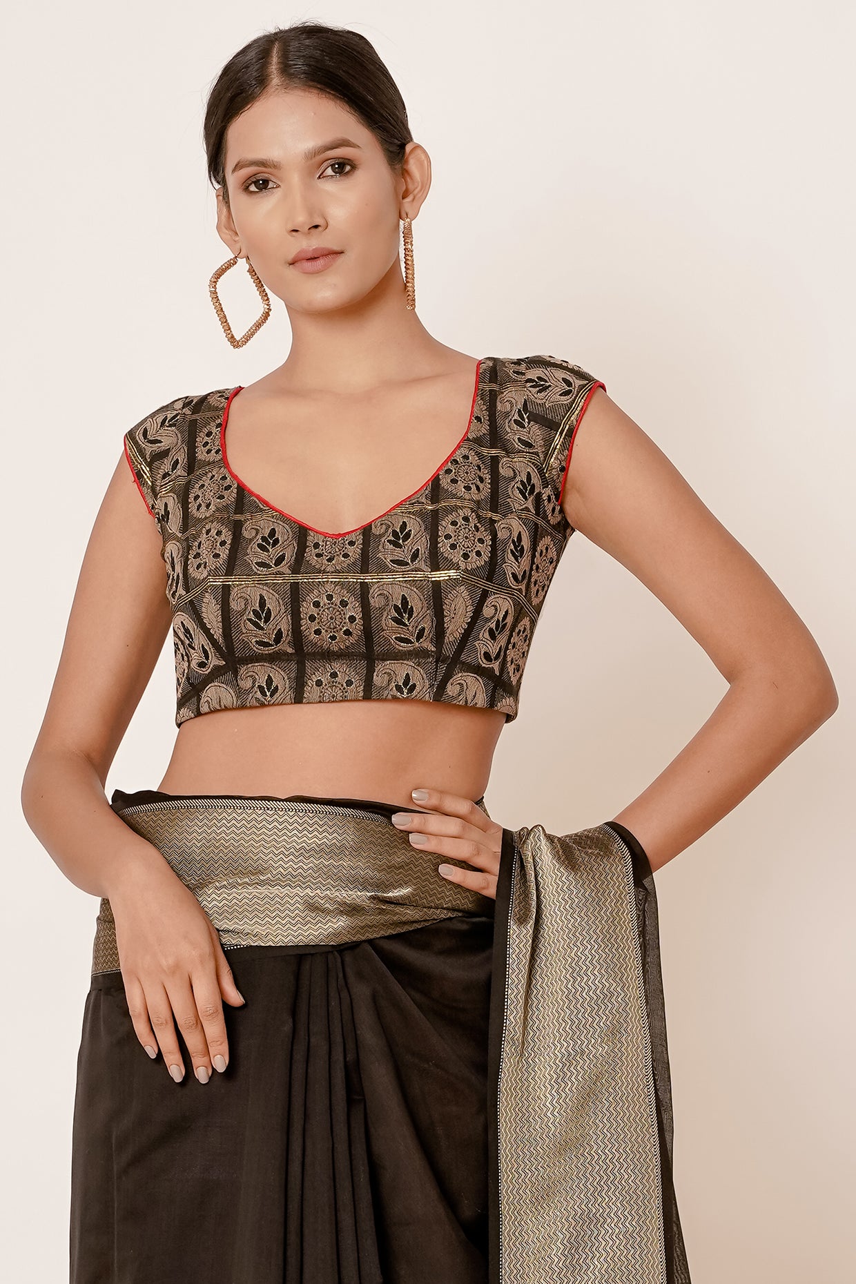 Black Maheshwari Silk Saree with Black Blouse