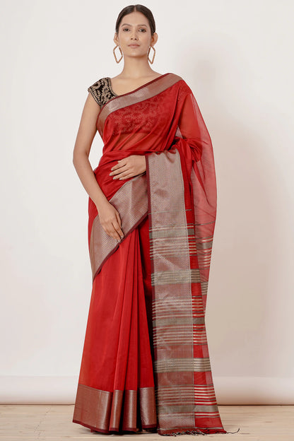 Chilli Red Maheshwari Silk Saree with thick Zari Lehar Border