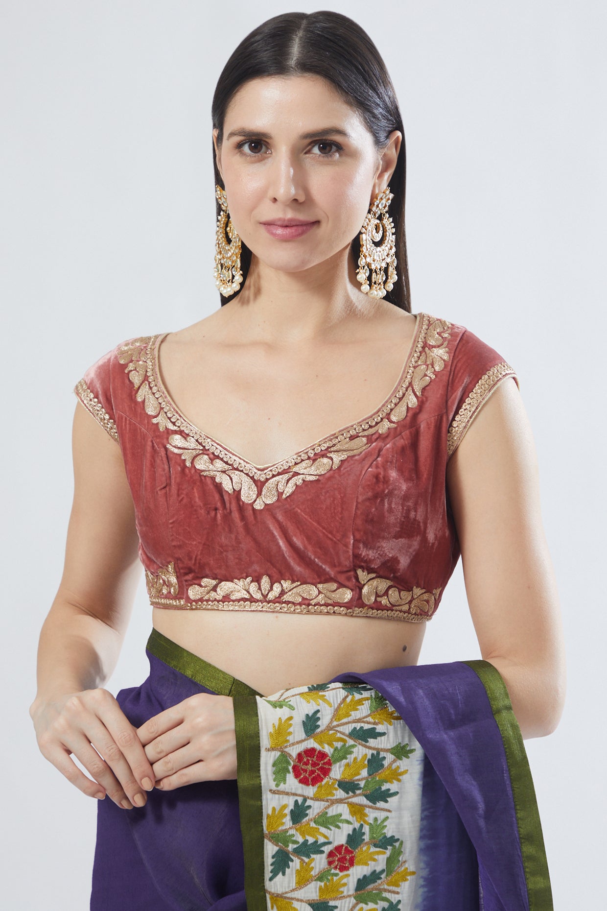 Onion Pink and Purple shaded Embroidered Saree Set