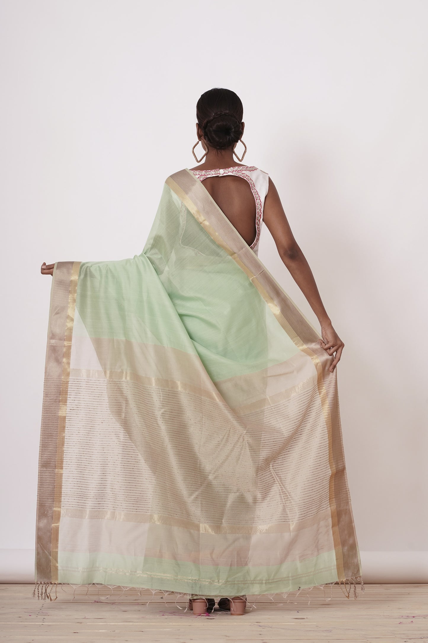 Dusty Teal Maheshwari Silk Saree with Ivory- Beige Blouse