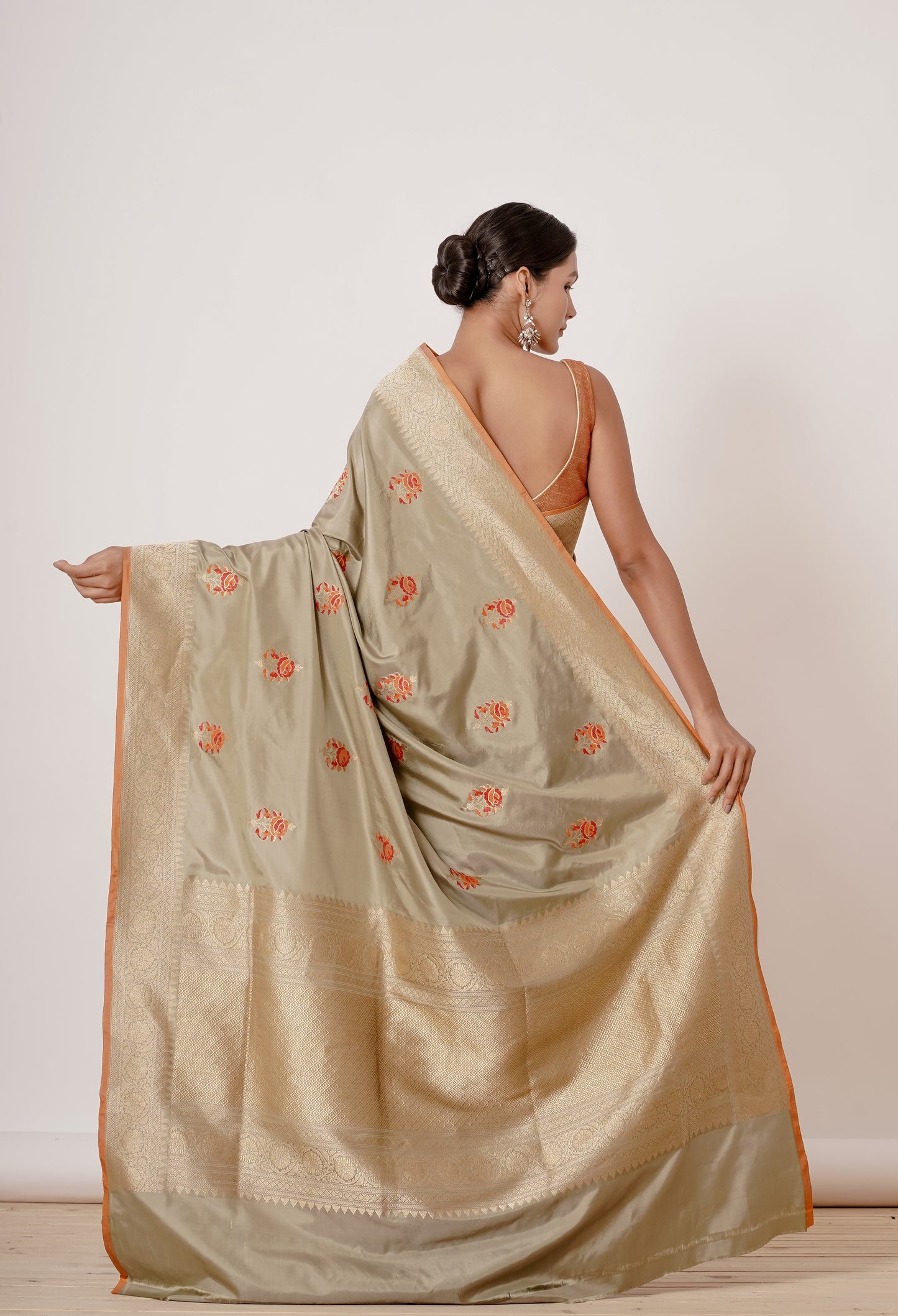 Grey Banarasi Saree with Beige Blouse with all over Quilting in Red