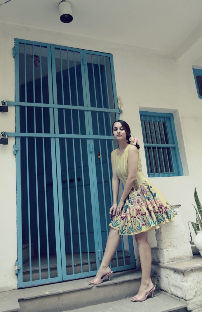 Pale yellow Paneled dress